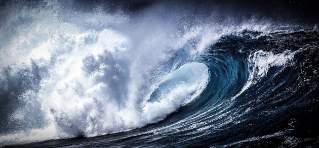 Ветрогенератор научили собирать энергию морских волн