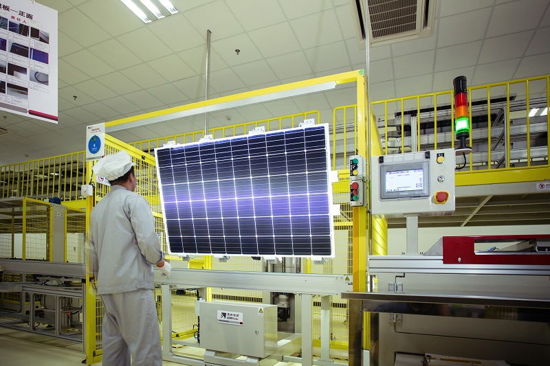 1000 ГВт солнечных электростанций ежегодно — LONGi