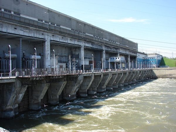 Новосибирская ГЭС ввела после ремонта в работу второй гидроагрегат