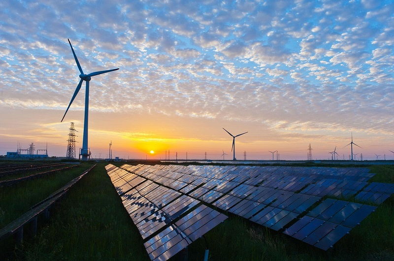 Солнечная и ветровая энергия снижают расходы компаний на электроэнергию на 40%