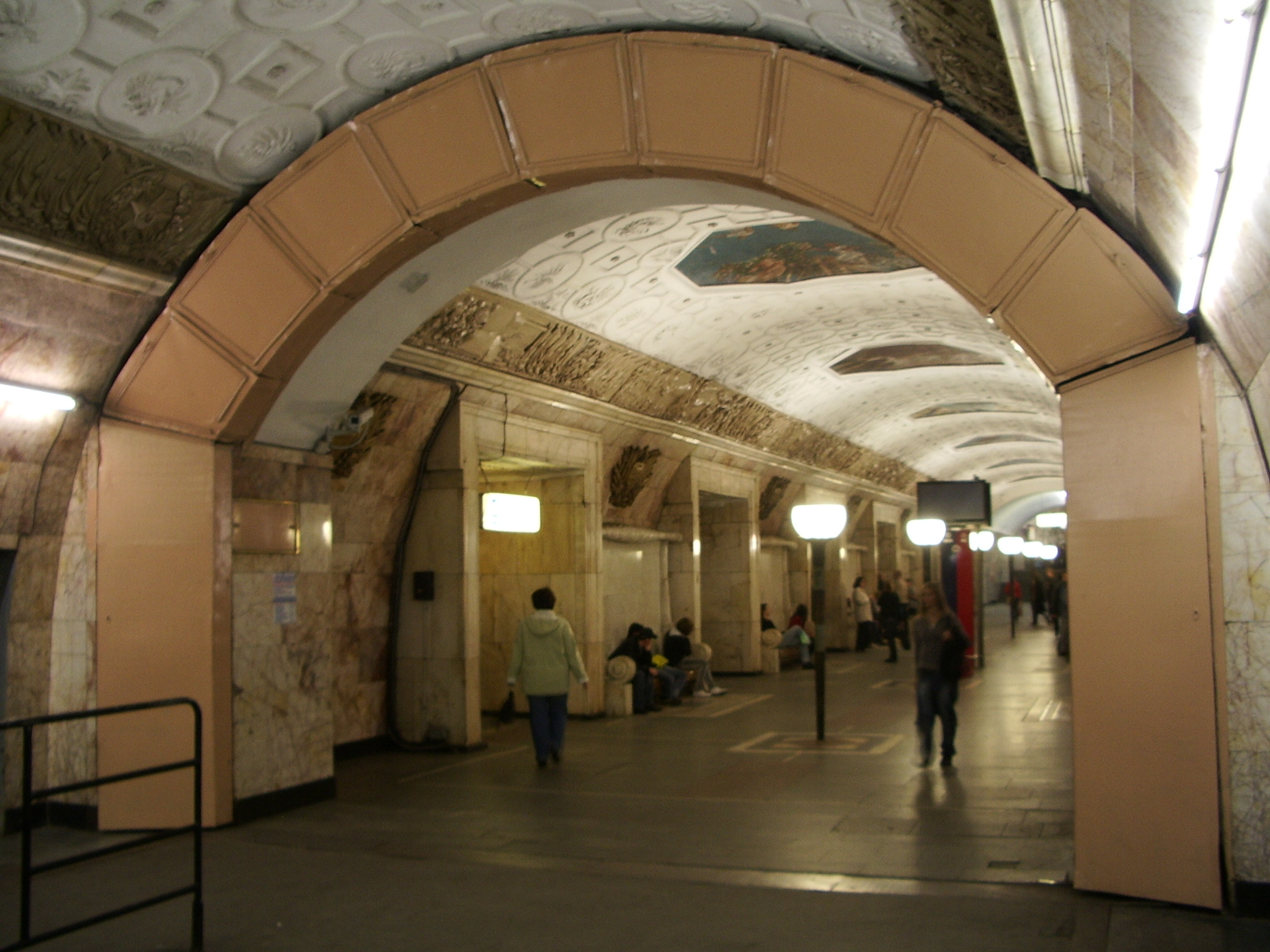 В метро Москвы внедряются энергосберегающие технологии
